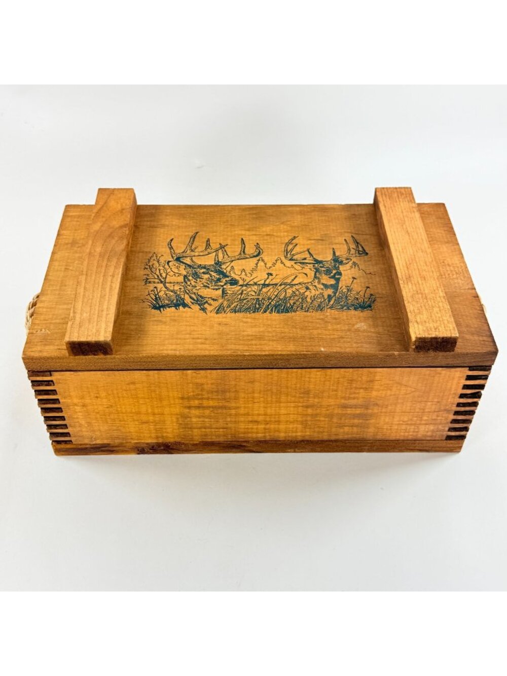 Vintage Wooden Storage Box Rustic Deer Illustration Hinged Lid Rope Handles